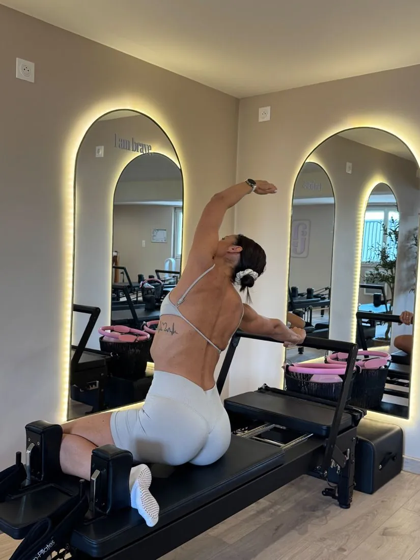 Séance de Pilates Reformer au Jolla Pilates Club